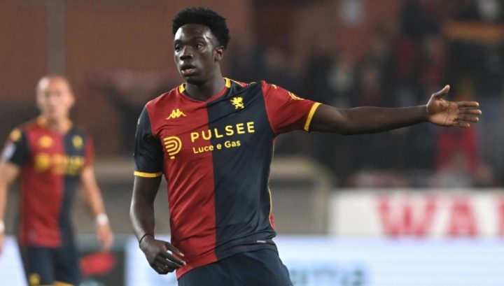 L'attaccante del Genoa, Jeff Ekhator (IMAGO)