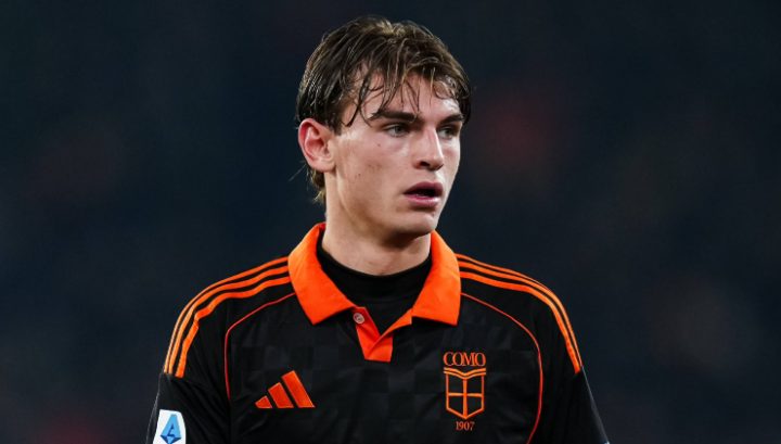 Nico Paz con la maglia del Como (IMAGO)