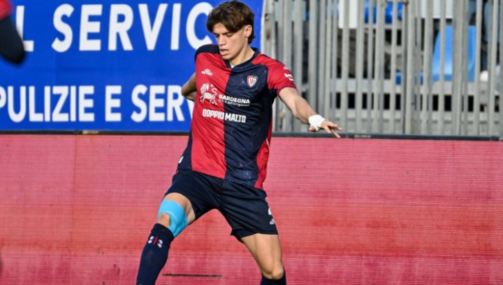 Marco Palestra con la maglia del Cagliari (IMAGO)