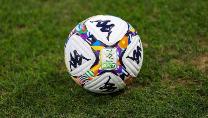 pallone-serie-b-imago-gpo-interna