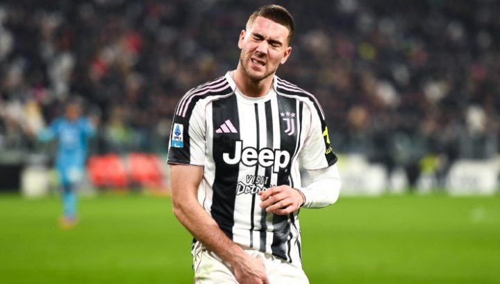 L'infortunio di Dusan Vlahovic (IMAGO)