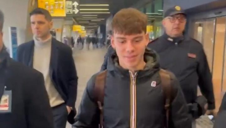 Simone Venturino, arrivo a Fiumicino (Screen)