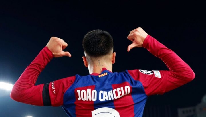 Joao Cancelo ai tempi del Barcellona (Imago)
