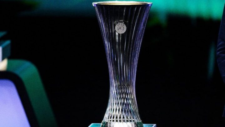 conference-league-trofeo-imago-gpo-interna