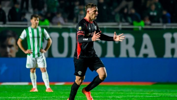 Kevin Jappert, difensore del Barracas (imago)