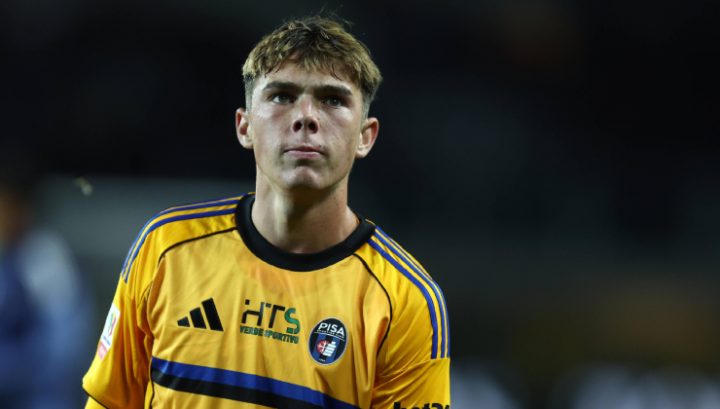 Buffon con la maglia del Pisa (Imago)