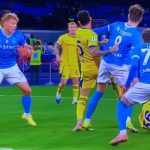 Napoli, gol annullato a Hojlund per fallo di mano dopo il check del VAR