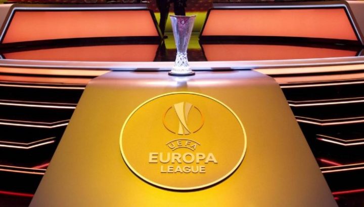 Il trofeo dell'Europa League (IMAGO)