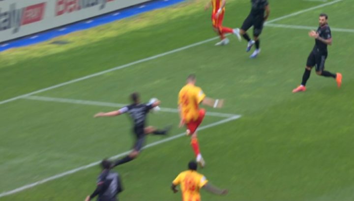 Rigore in Lecce-Cremonese