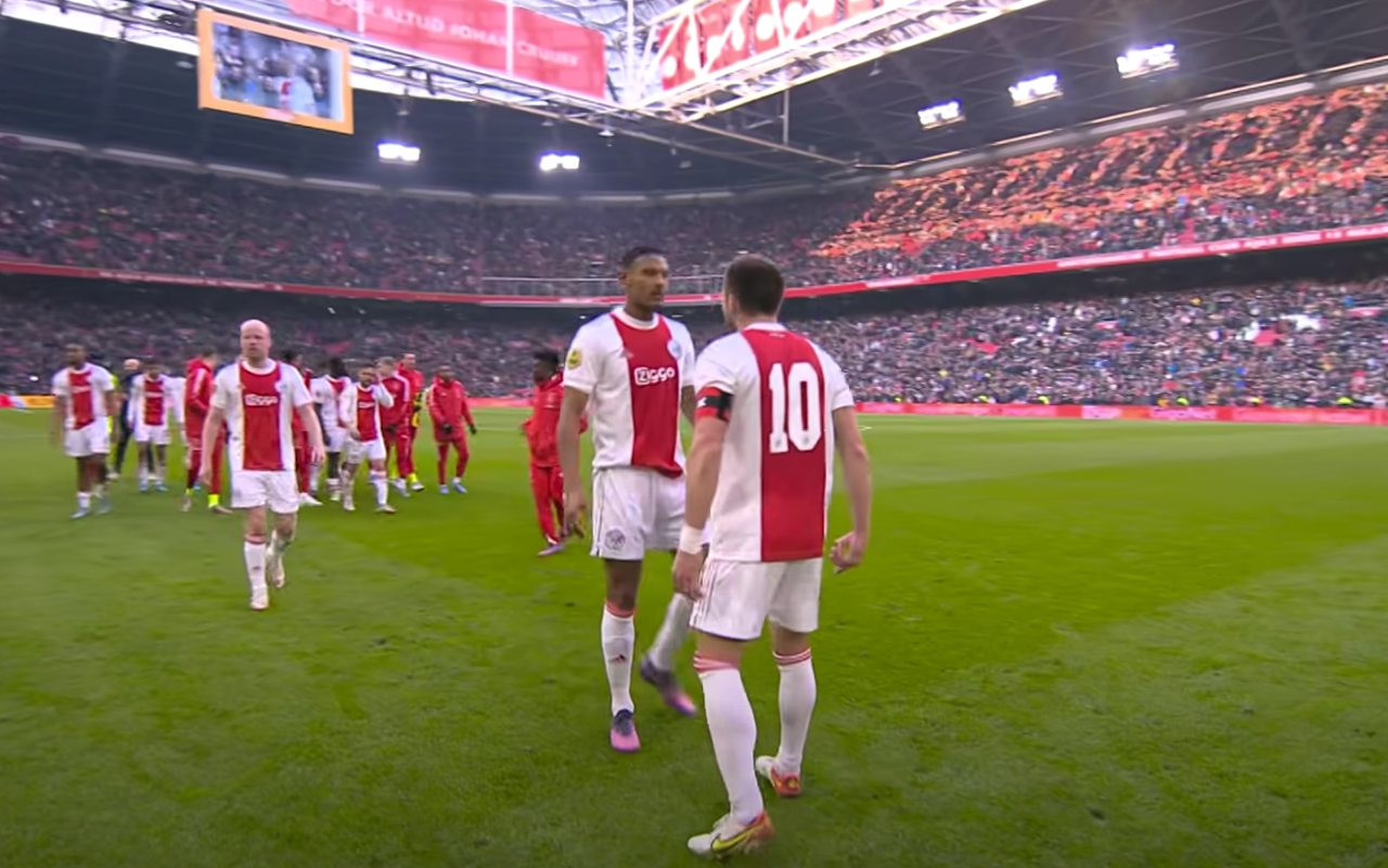 ajax-amsterdam-screen.jpg