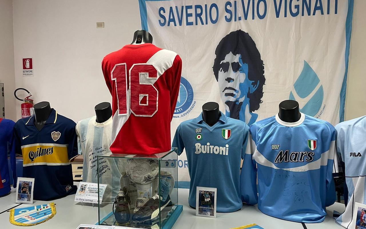 argentinos-juniors-napoli-scuola-calcio-maglie-gpo.jpg