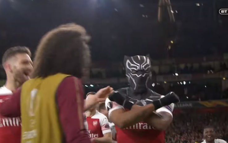 Aubameyang_mask_SCREEEN.png