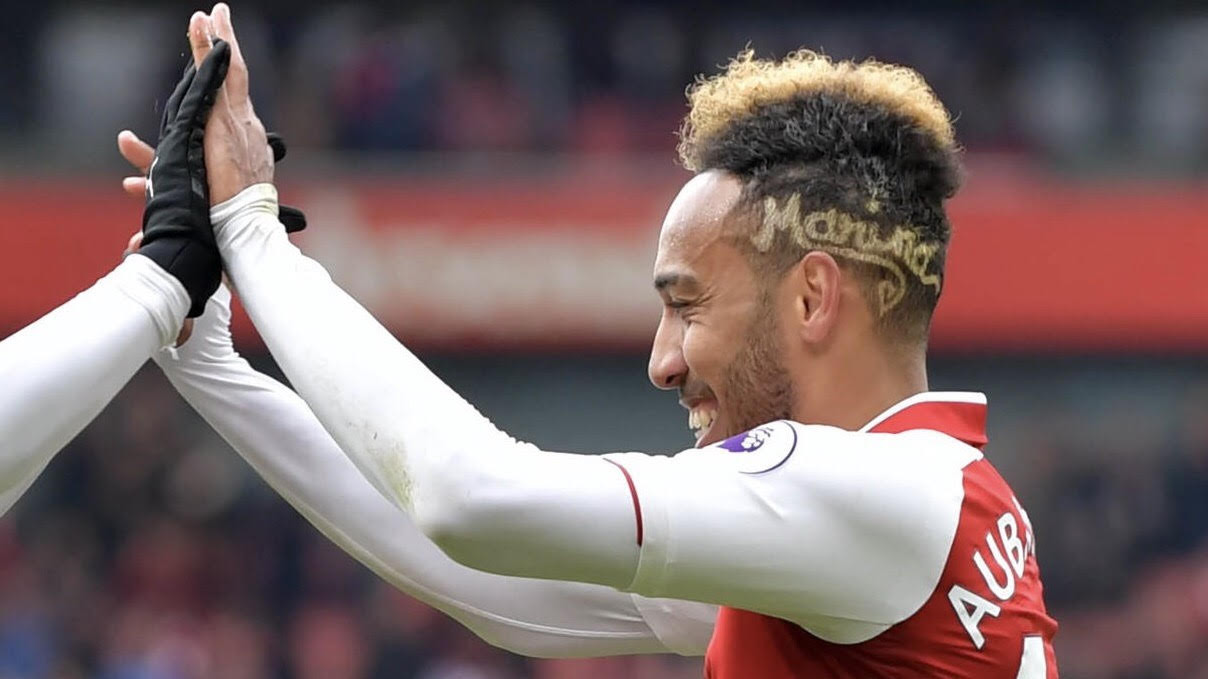 aubameyang_nonna.jpg