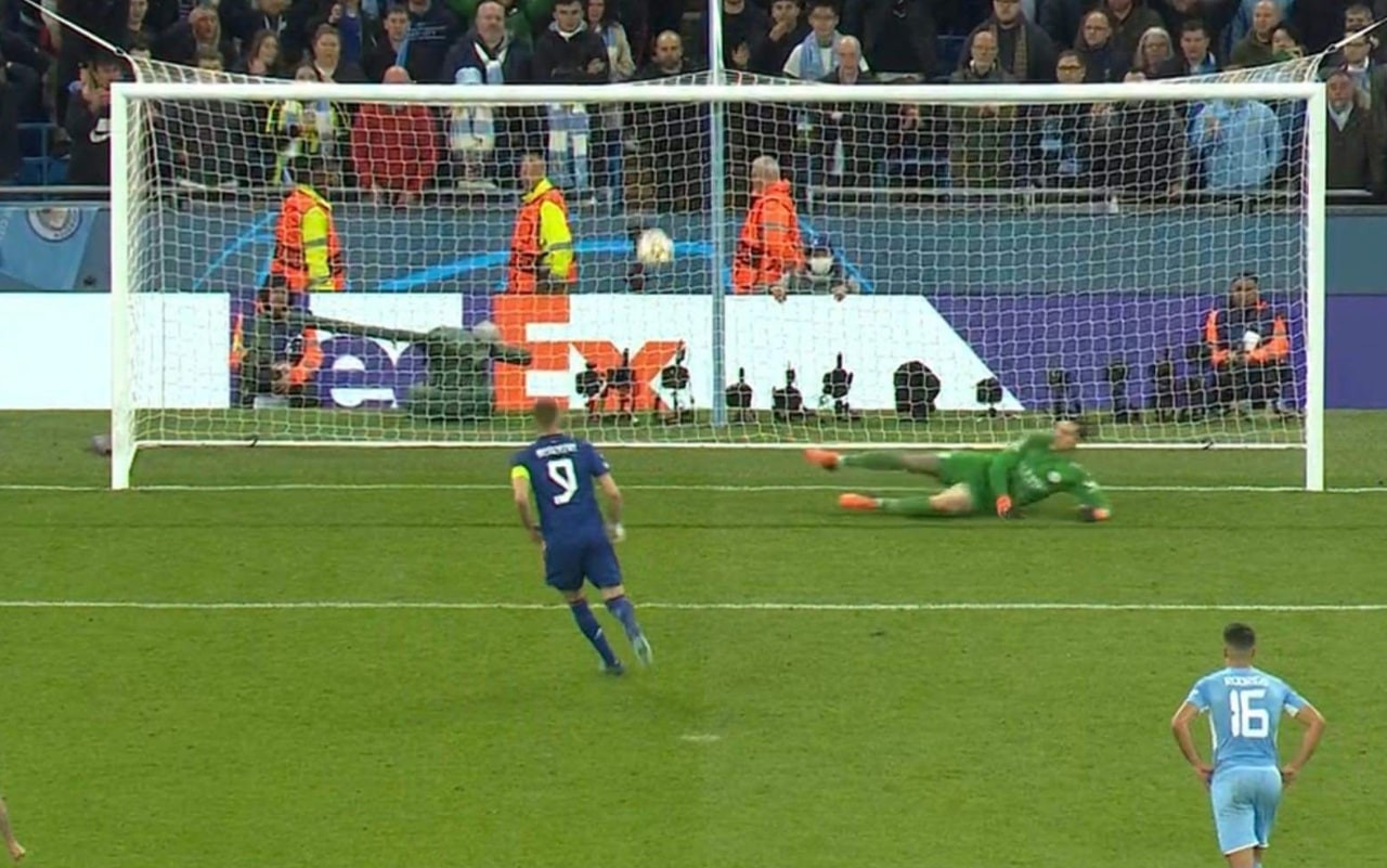 benzema-cucchiaio-screen.jpg