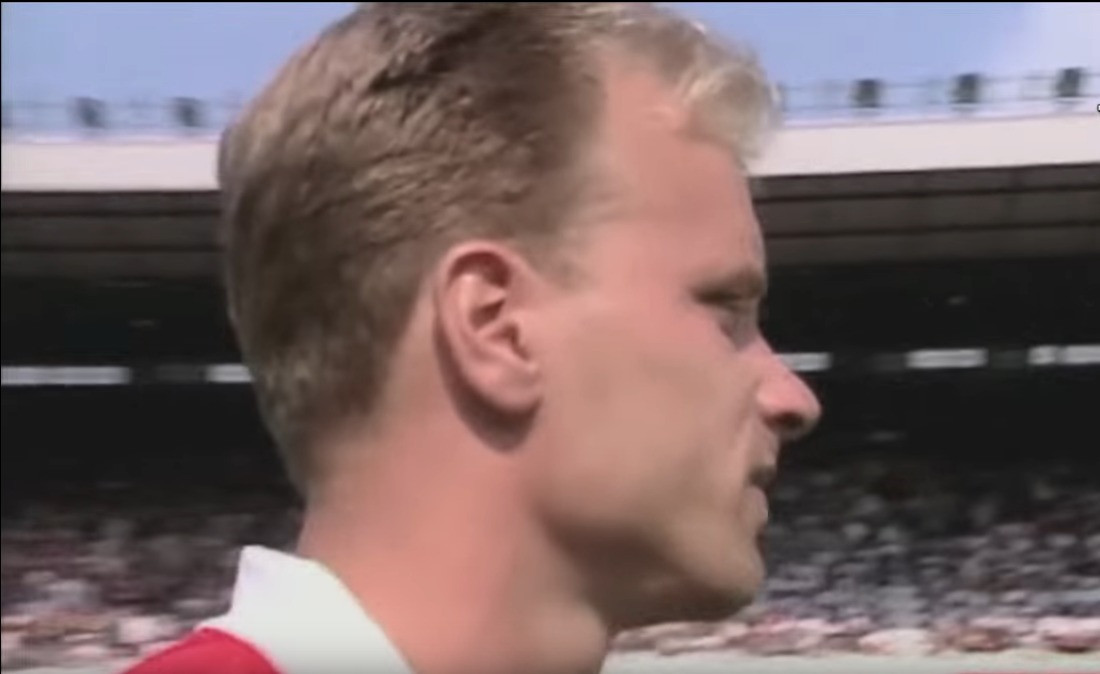 bergkamp_screen_2.jpg