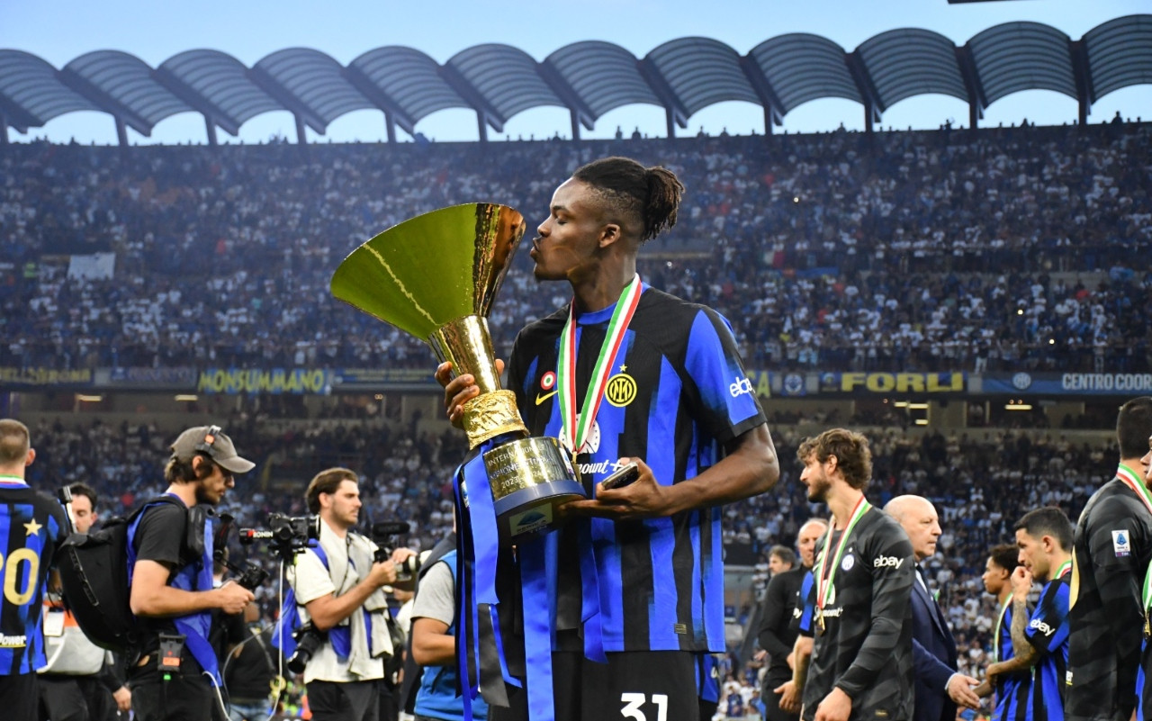 bisseck-inter-festa-scudetto-foto-rosito.jpg