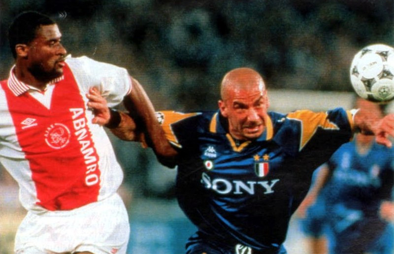 bogarde_vialli_wiki.jpg