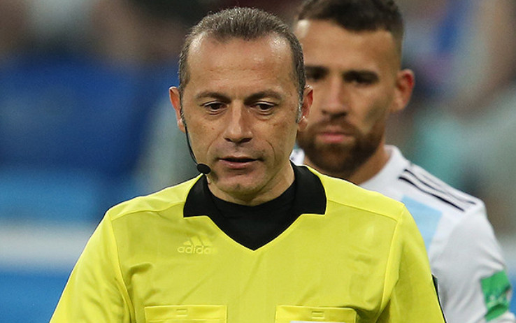 Cakir_arbitro_wikimedia_commons.jpg