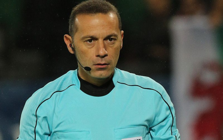 cakir_arbitro_wikimedia_commons_2.jpg