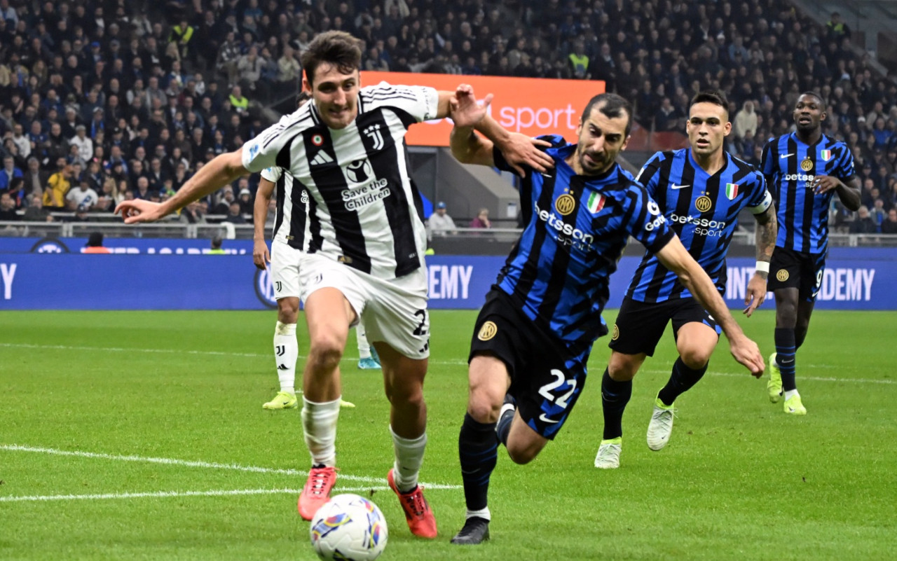 cambiaso_mkhitaryan_inter_juventus_foto_andrea_rosito_ok.jpg