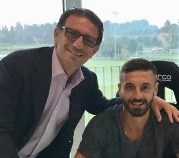 caputo sassuolo firma.jpeg