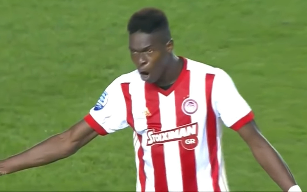 cisse-pape-olympiakos-screen.jpg