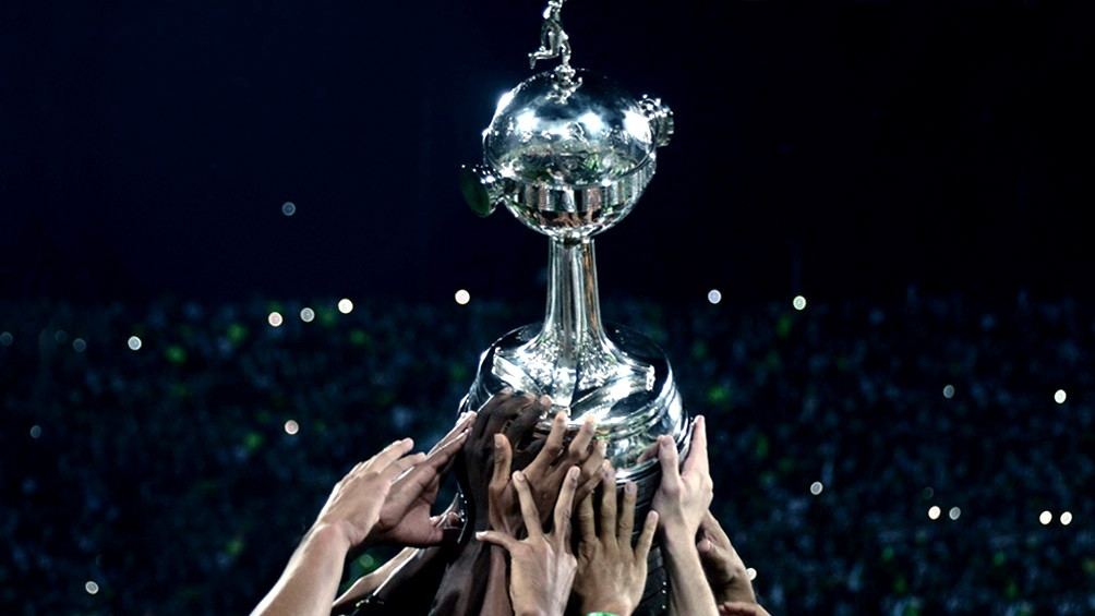 copa_libertadores_trofeo.jpg