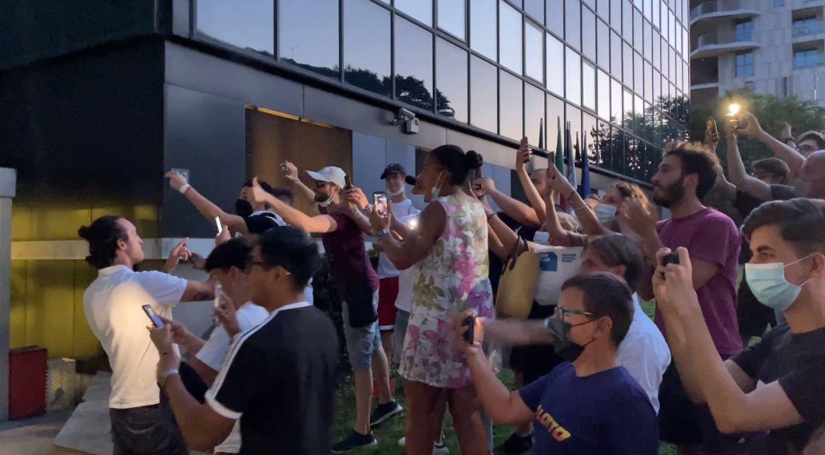 correa-inter-selfie-tifosi-screen.jpeg