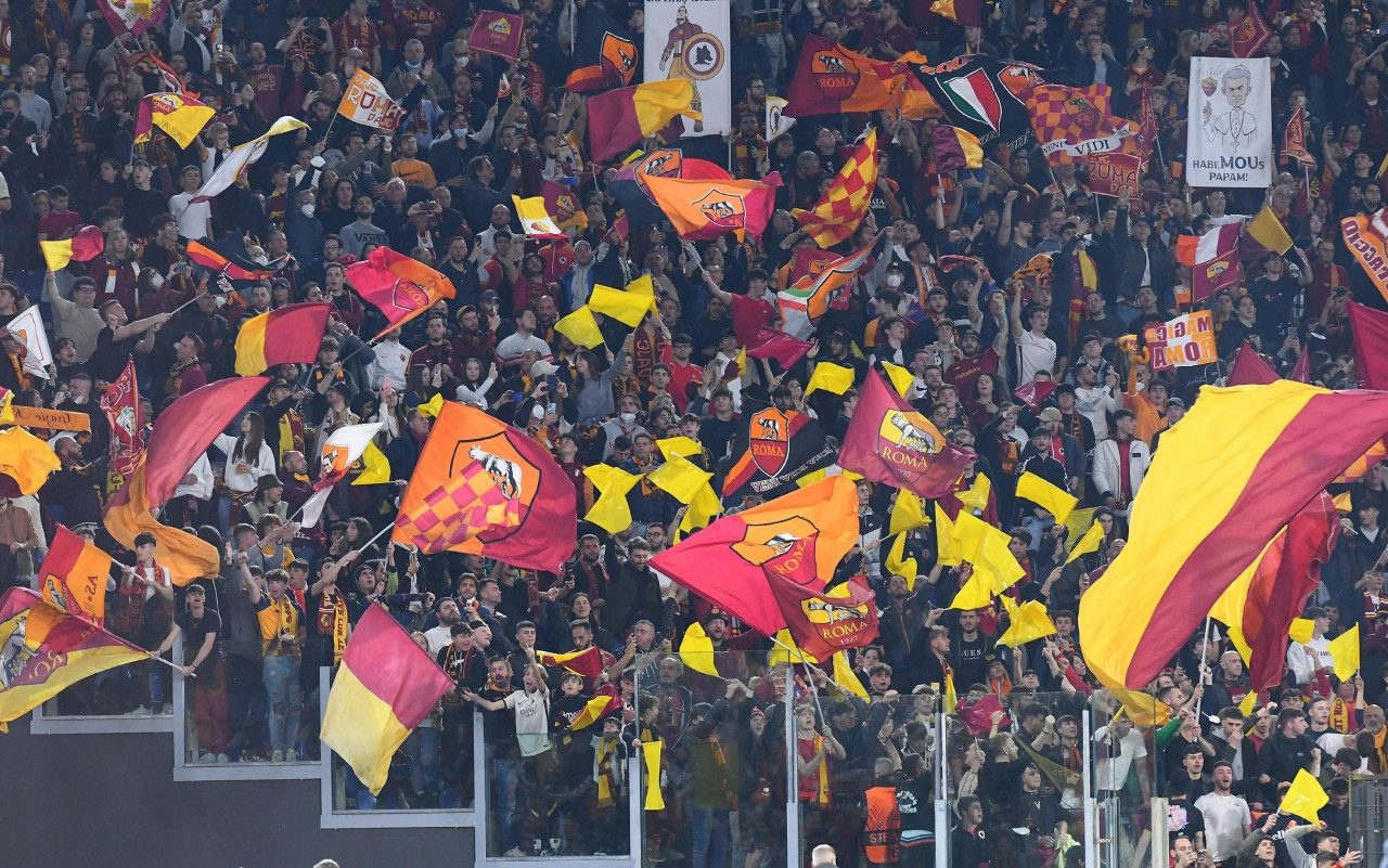 curva-sud-roma-imago.jpg