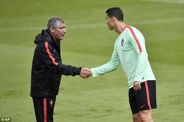 fernando_santos_e_ronaldo.jpg