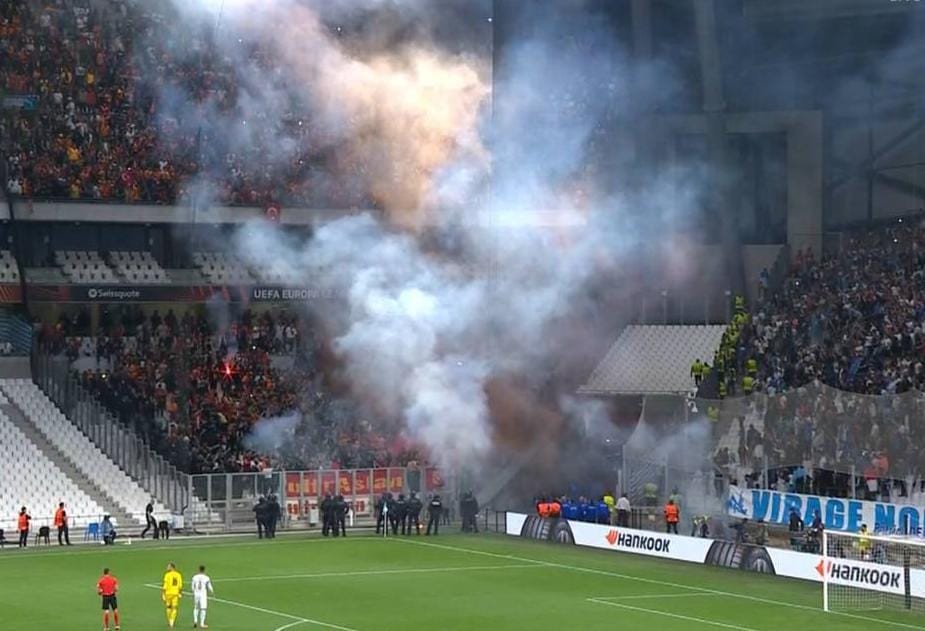 fumogeni-marsiglia-galatasaray-screen.jpg