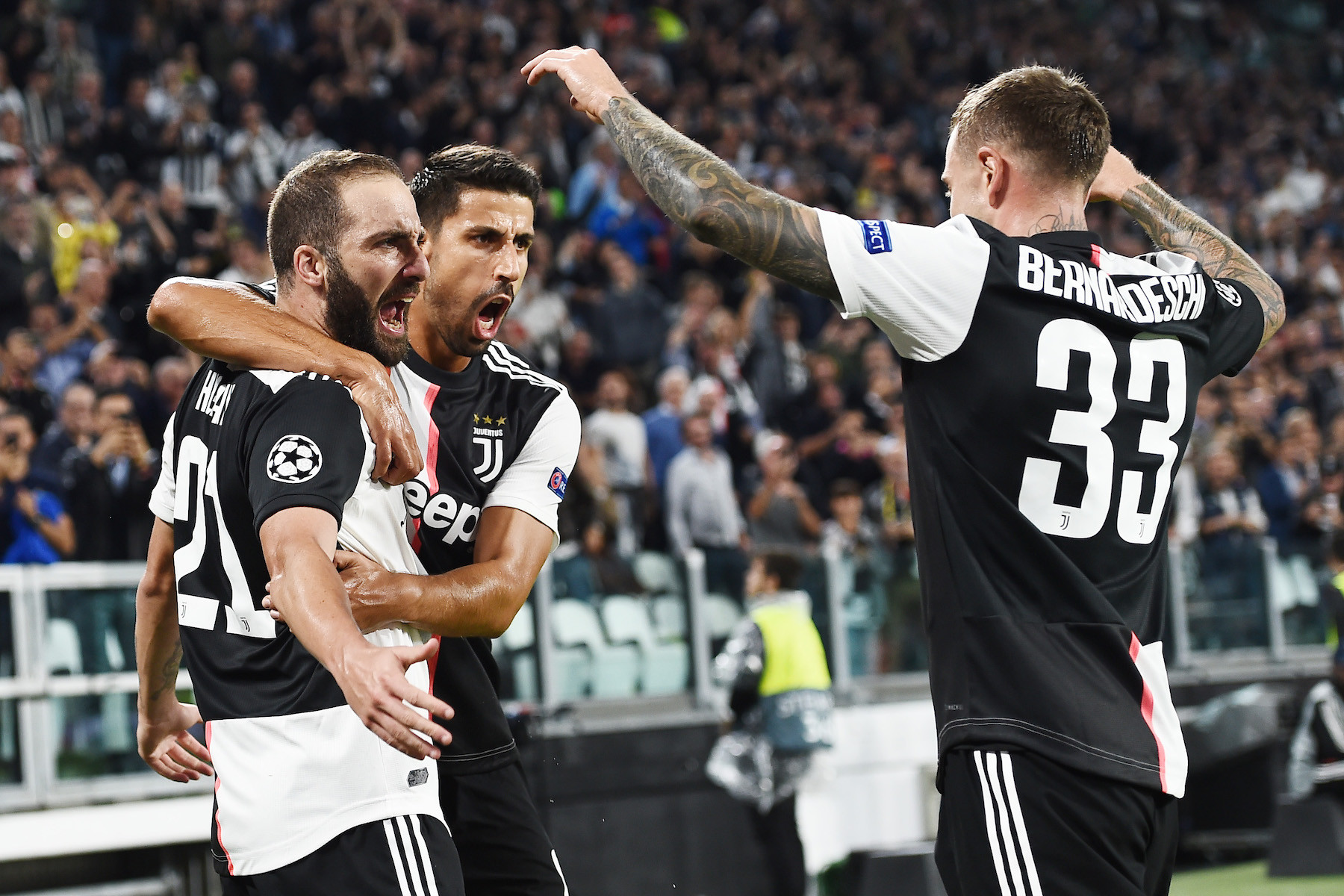 Higuain_Khedira_Bernardeschi_IMAGE.jpg