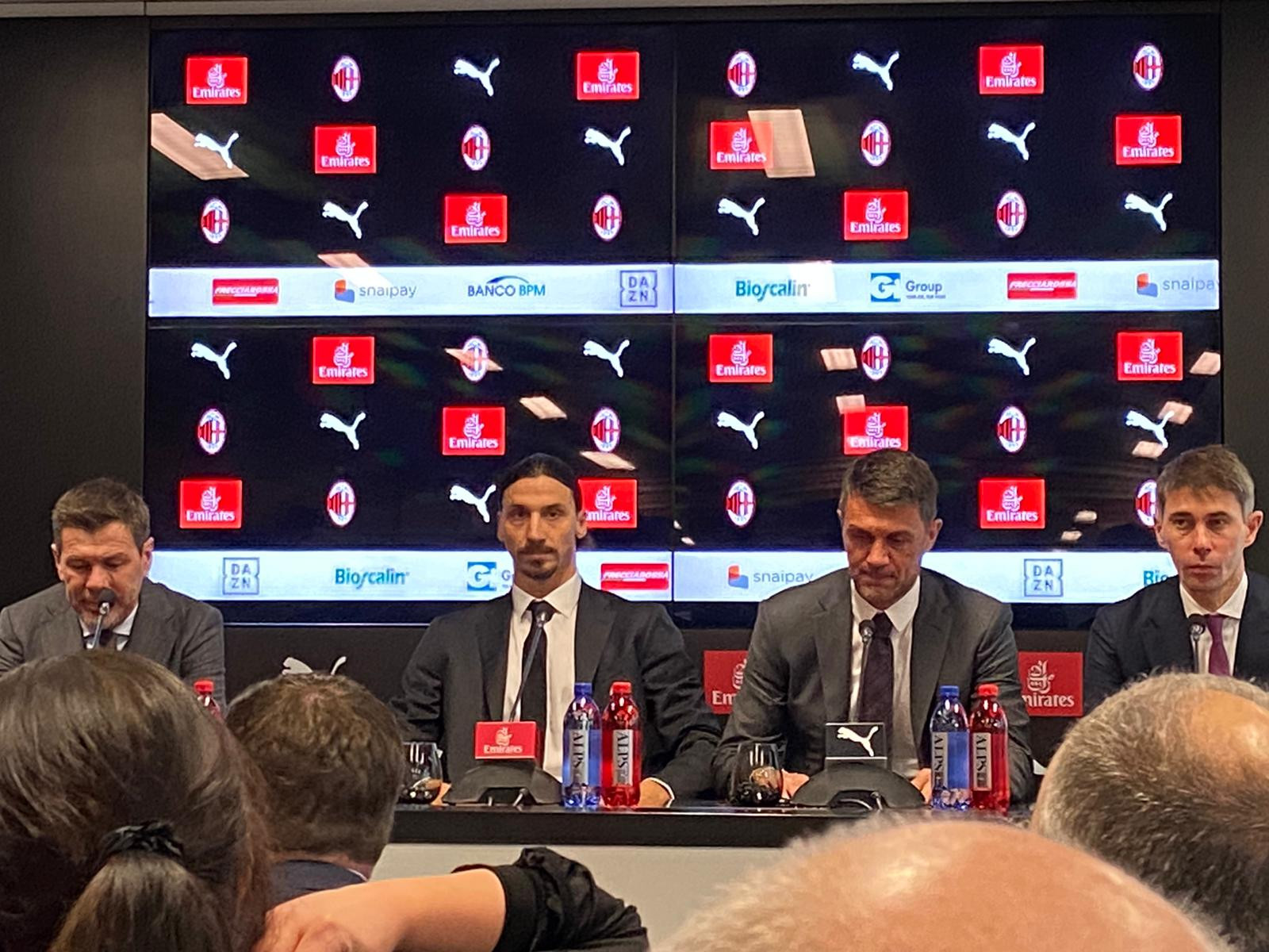 ibra_conferenza_milan_1.jpeg