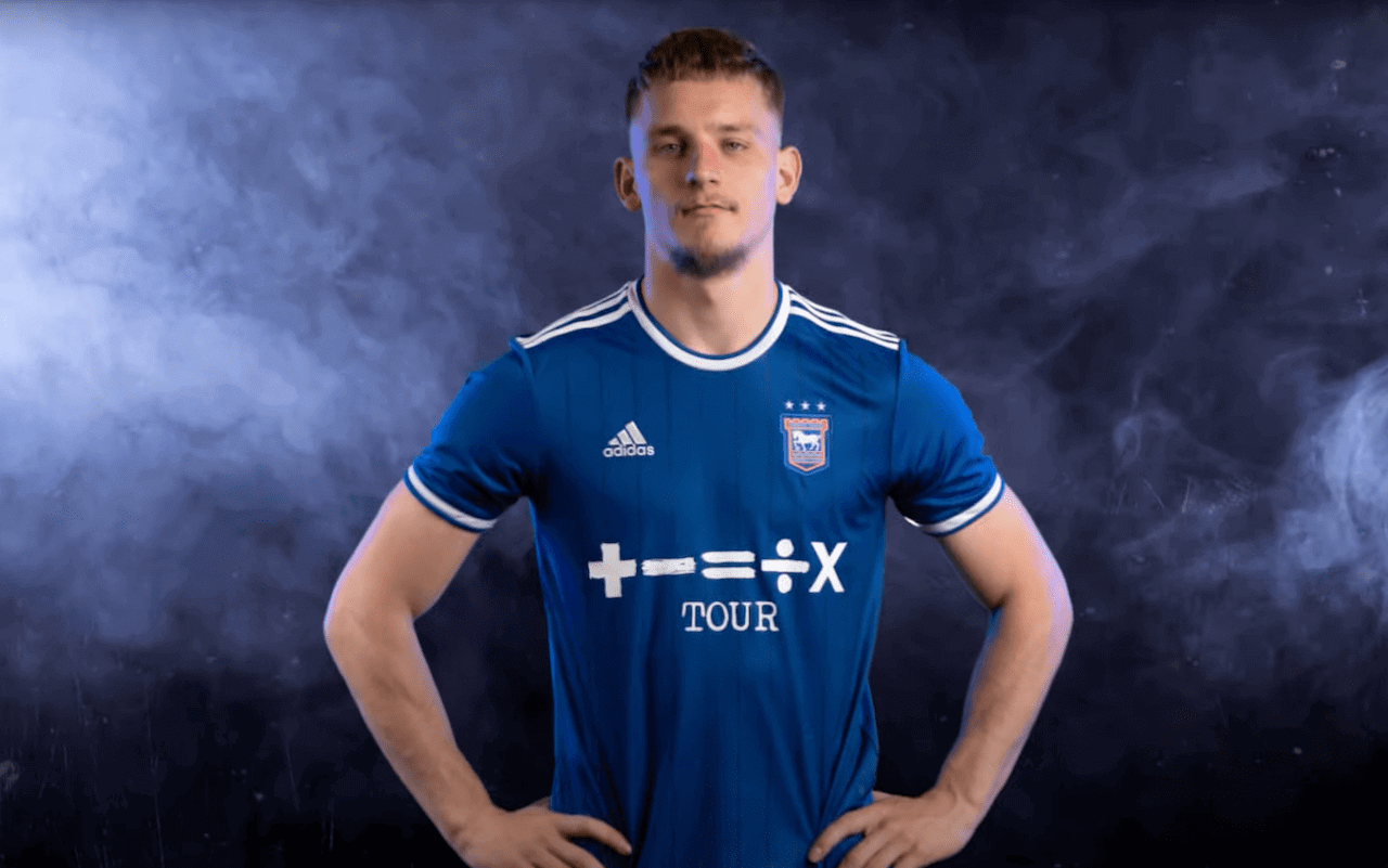 ipswich-town-maglia-home-2021-2022-screen-gpo.png