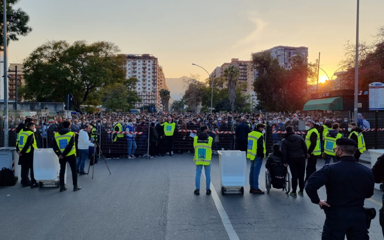 italia-tifosi-barbera-playoff-gpo.jpg