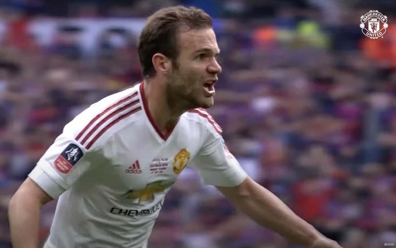 juan-mata-manchester-united-screen-gpo.jpg