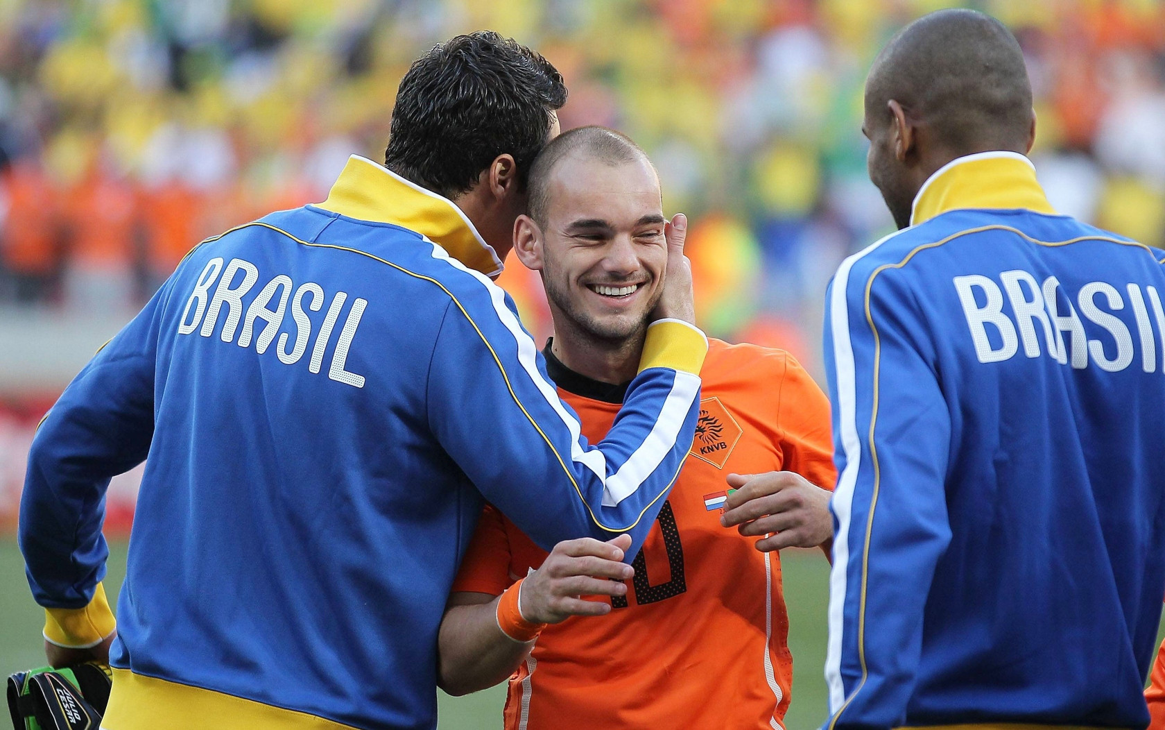 Julio_Cesar_Sneijder_Maicon_IMAGE.jpg