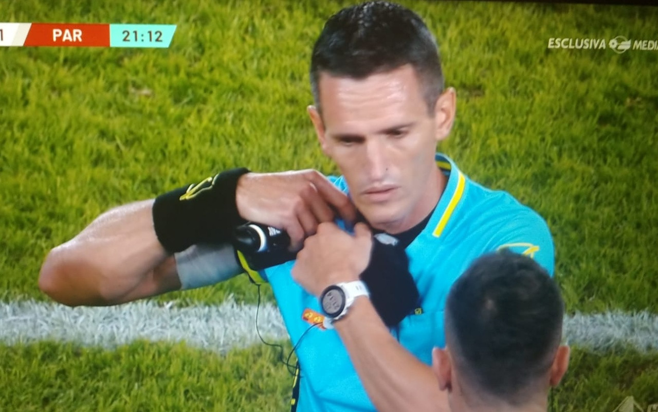 lecce-parma-arbitro-screen.jpg