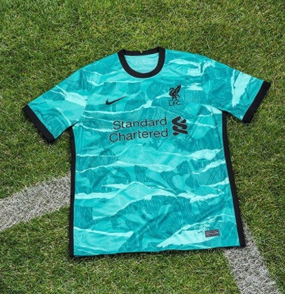 Liverpool maglia 2021.jpg