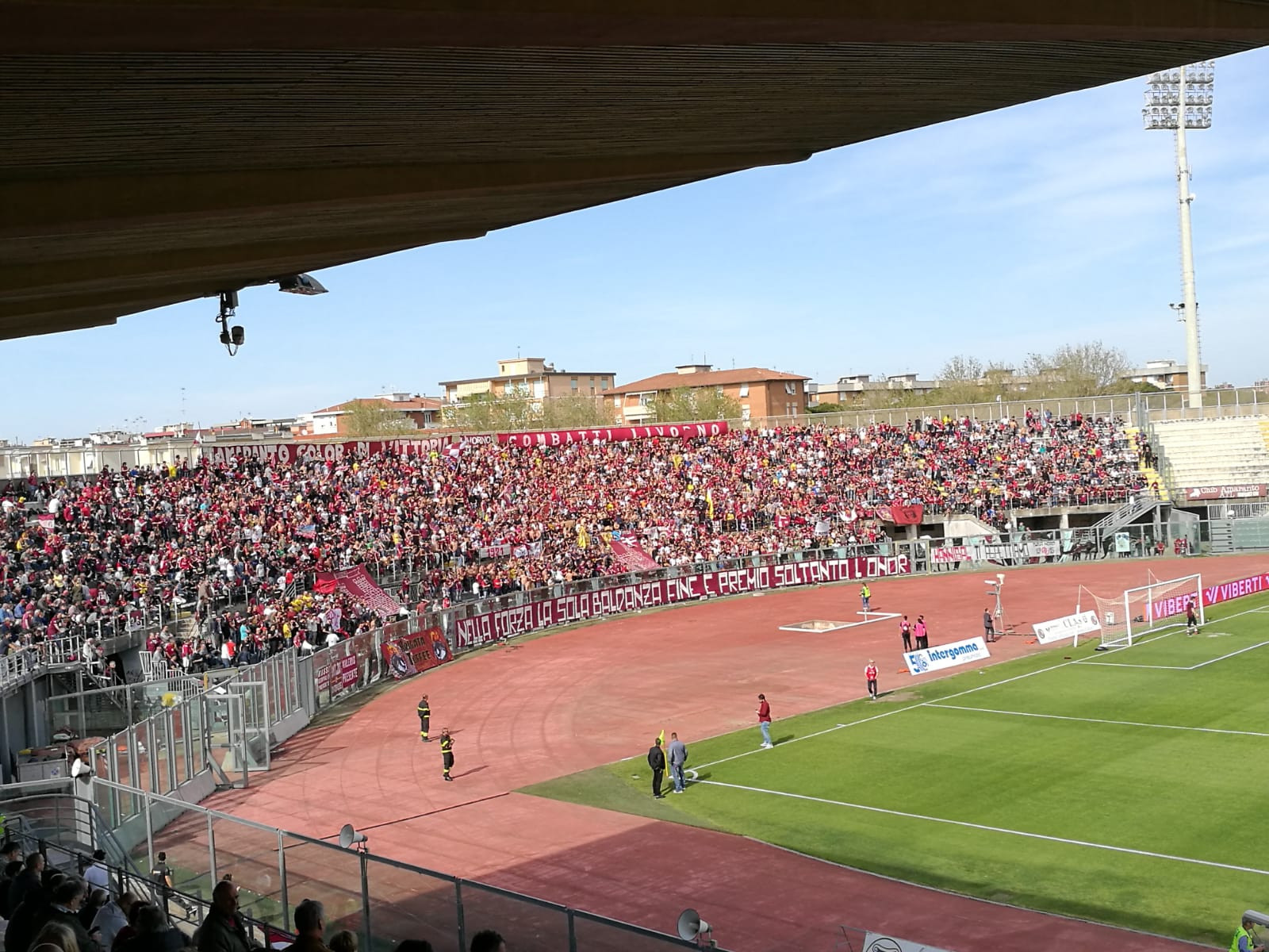 livorno-pisa.JPG