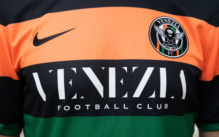 maglia venezia home 2.jpg