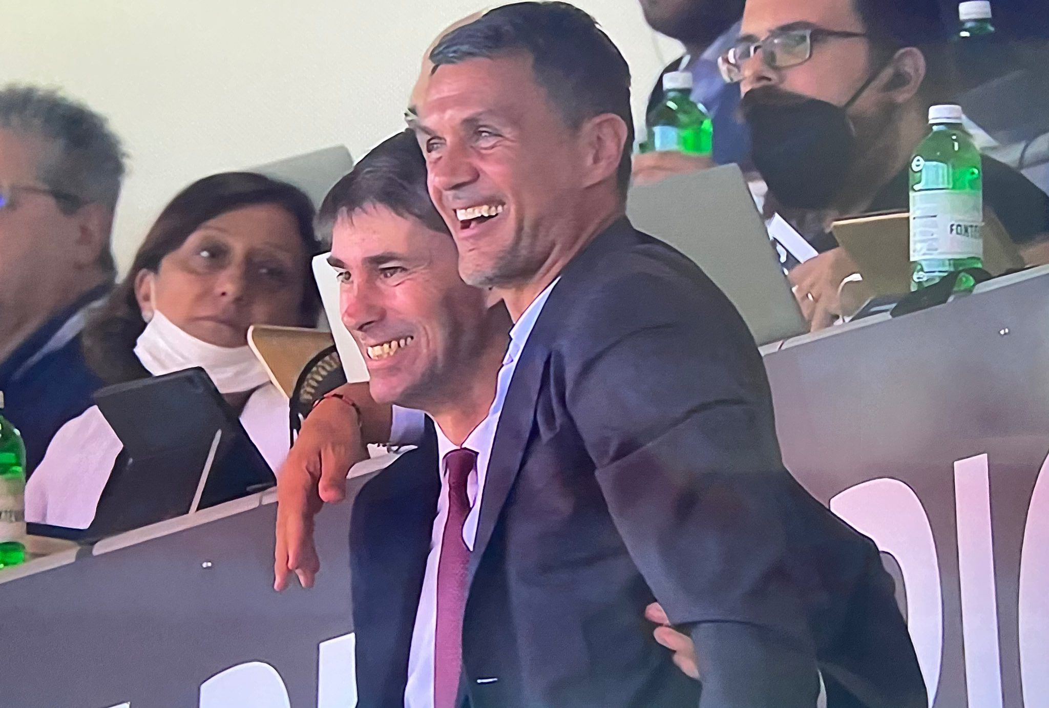 maldini-esultanza-milan-screen.jpeg