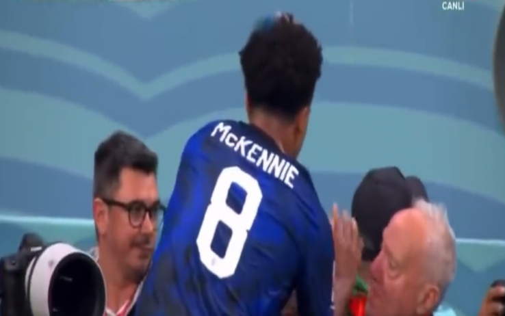 mckennie-stati-uniti-pettorina.png