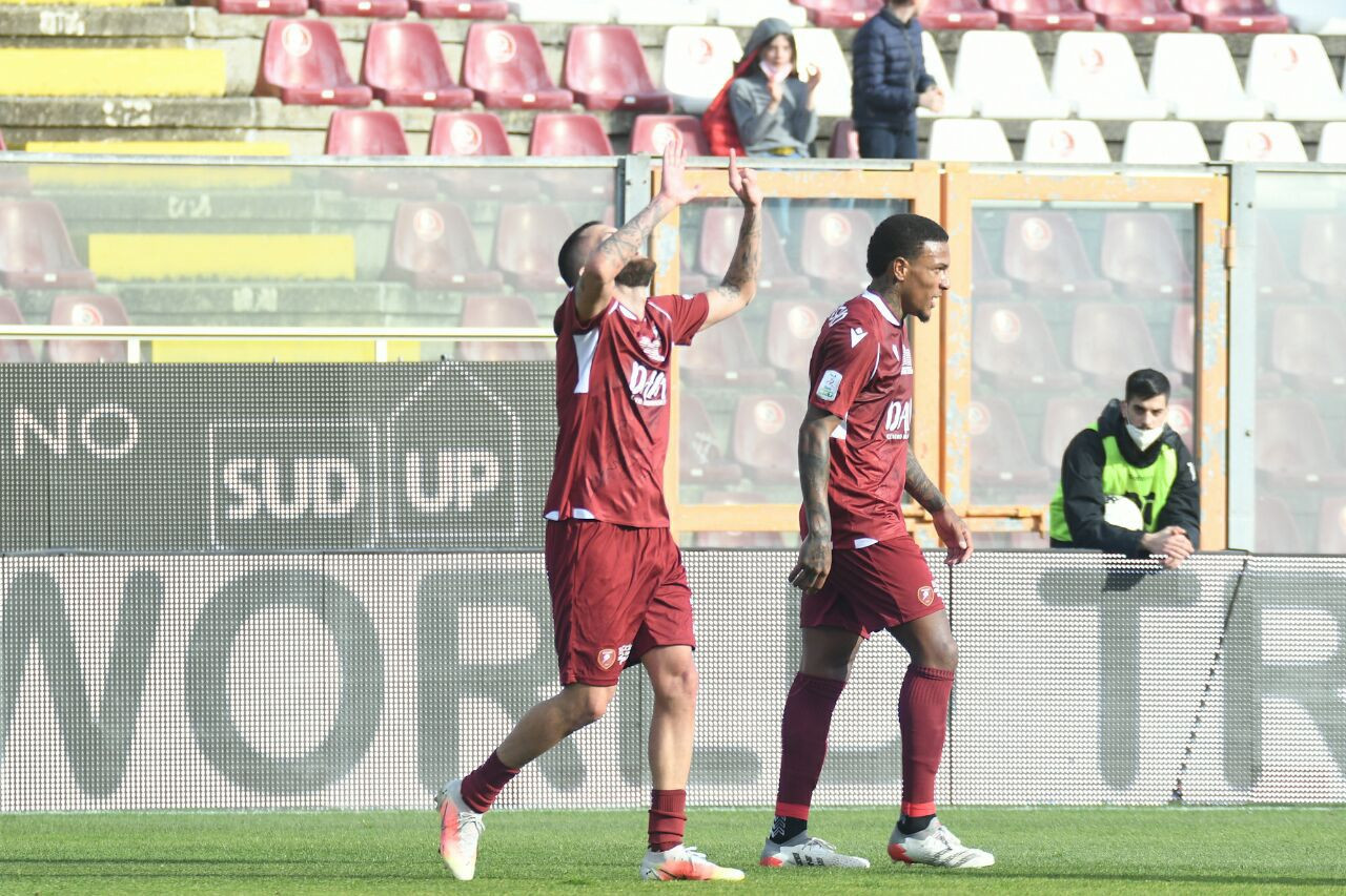 menez-reggina-esultanza-andrea-rosito.jpeg