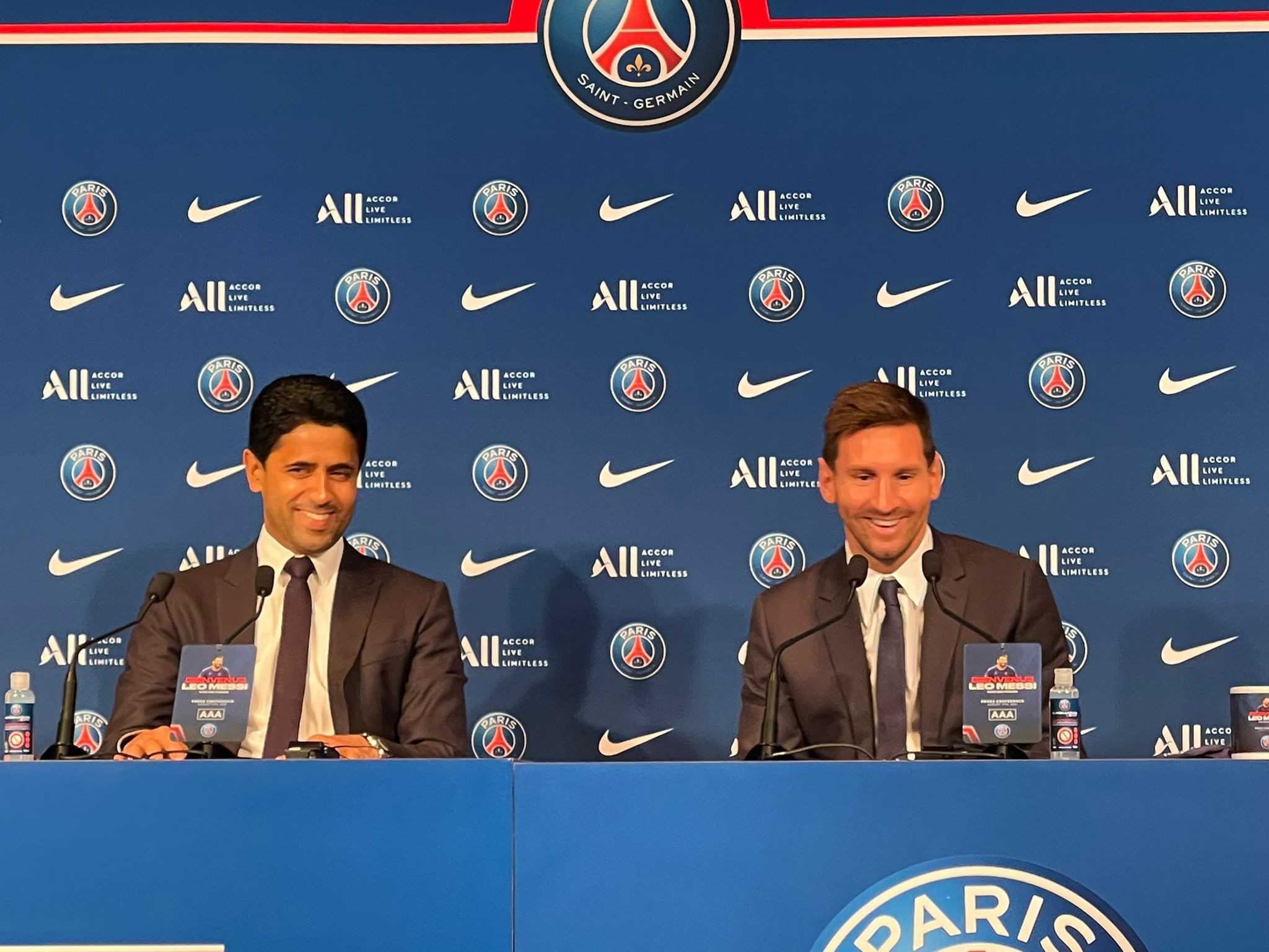 messi-el-khelaifi-conferenza-psg-2.jpeg