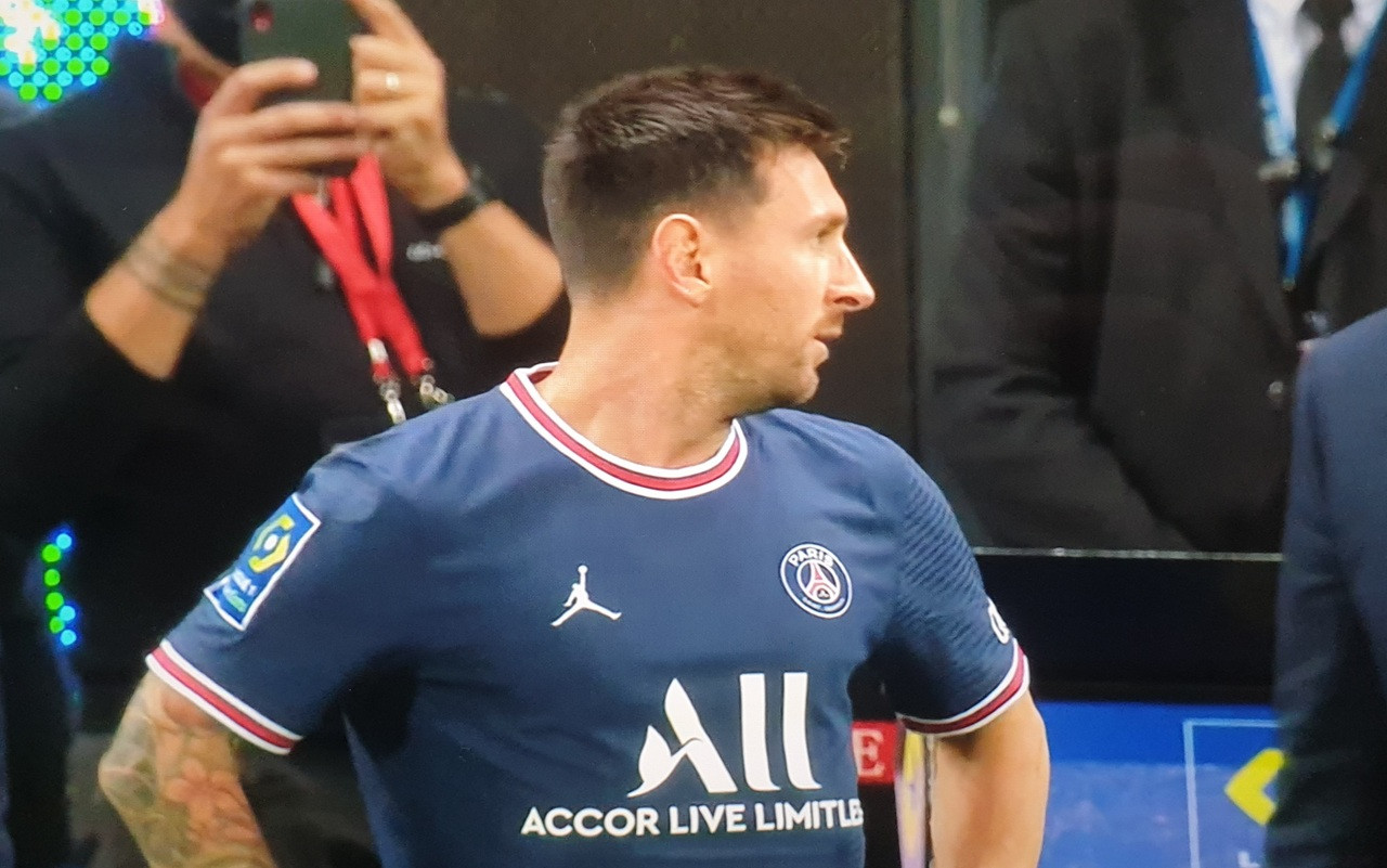 messi-psg-screen-1.jpg