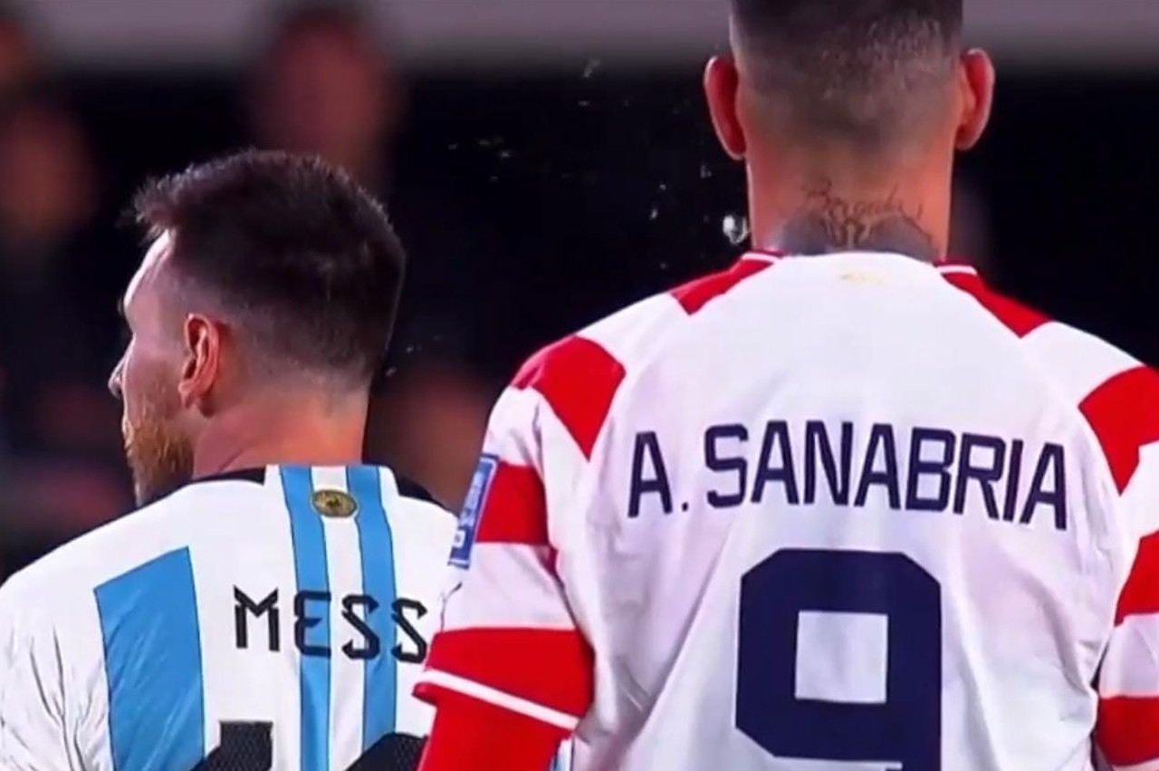 messi-sanabria.jpg