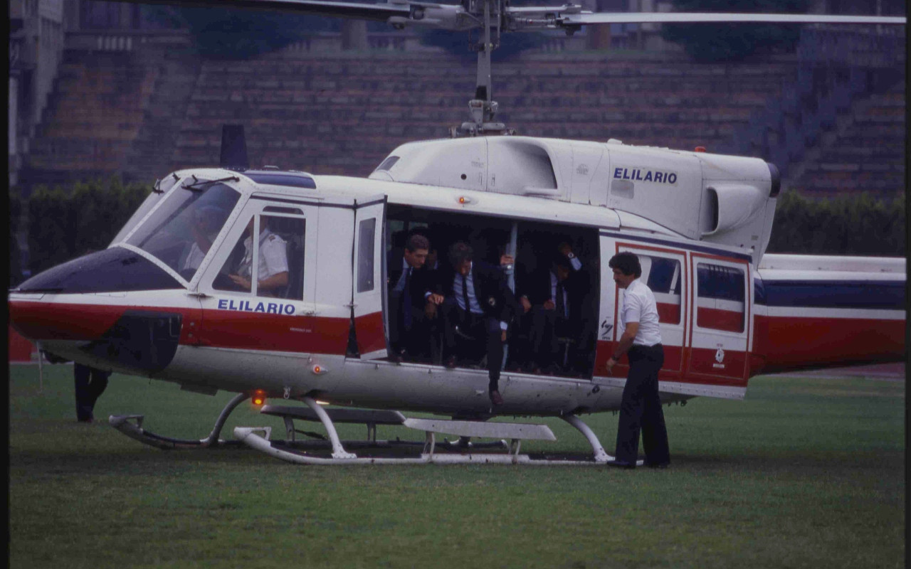 milan-elicottero-berlusconi-baresi-1986-getty-1280x801.jpg