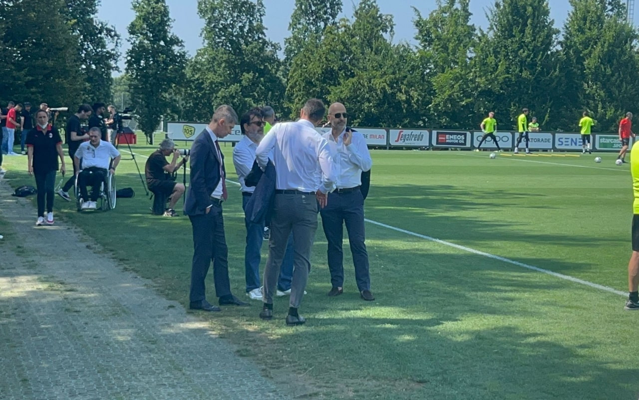 milan-ritrovo-allenamento-maldini-massara-gazidis-2022-23-gdm-gpo-min.jpg