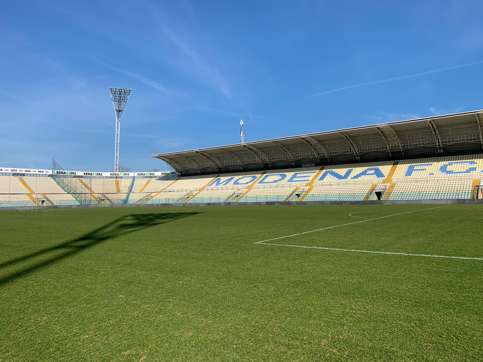 modena stadio.jpg